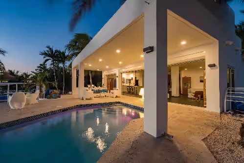 Luxurious OceanFront Secured resort 3 MIN TO BEACH, photo 3