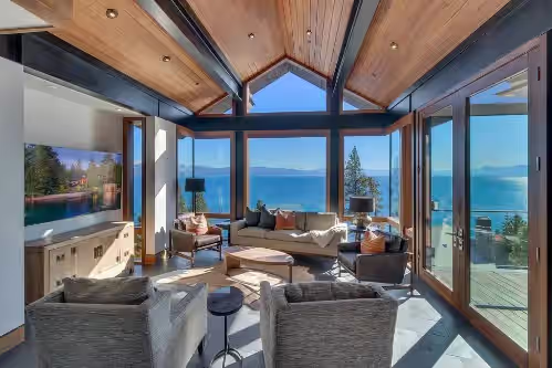 Luxury Villa, Panoramic Lake Views, Pier, Concierge, Ski, photo 3