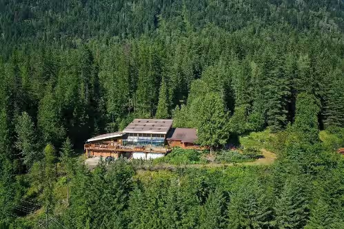 New Denver Lodge! Your Private Retreat with Superb views in the West Kootenays, photo 3