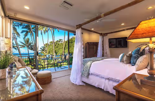 RARE, GATED, PRIVATE BEACHFRONT HOME! PRIVATE POOL, 6 BEDS 6 BATHS, photo 3