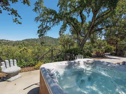 Riverstone Estate sleeps 12 Pool Bocce Spa