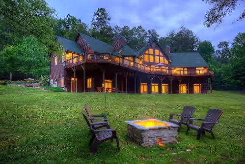 9BDRM Toccoa River Estate with Pool and Games
