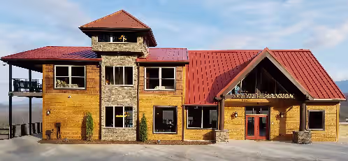 SkyView Mansion: Sleeps 70, Indoor Heated Pool, Amazing Views, Gameroom, photo 3