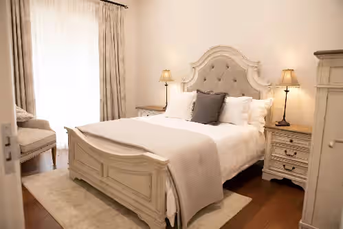 Fine Acres Estate - Queen Bedroom with ensuite - 'Indelicato' Suite at Fine Acres c 1890 Luxury Homestead