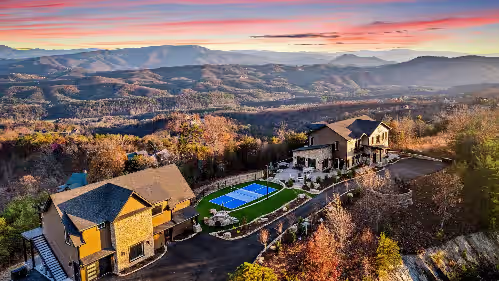 Majestic Paradise ~ Pickleball Court ~ Indoor Pool ~ Spectacular Views!