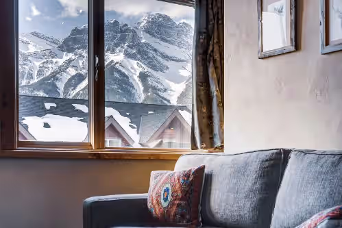 Pantbox Lodge · Paintbox Lodge~Sleeps 21~, photo 5