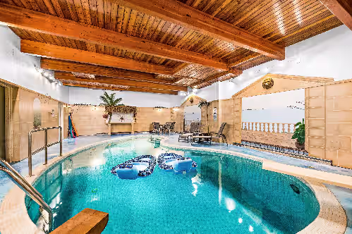 Duluth/Superior Escape-up to 26 guests-Indoor Pool, photo 4