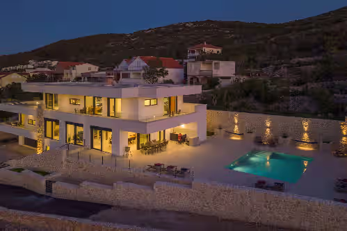 Premium Luxury villa Sea Star with breathtaking view near the sea + big pool