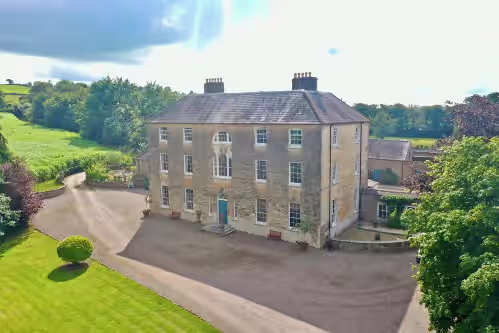 Stunning 300 year old Georgian Mansion. Hot Tub, Bar, Games Rooms, BBQ Terraces.