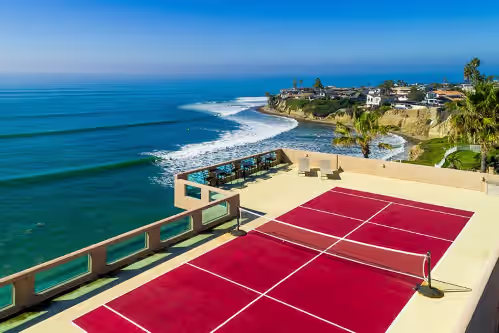 Oceanfront Beach, Pool, Hot Tub, Pickleball, Movie Theater, Elevator & Golf Cart, photo 3