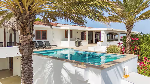 Amazing Villa for 10 guests w/ Private Pool, Intimate Outdoors & Ocean Panoramas, photo 4
