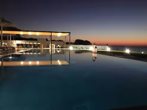 An Impressive Beachfront Luxury Retreat with Private Beach, photo 3