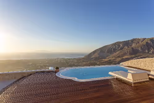 5 bedroom luxury villa with pool and sea views