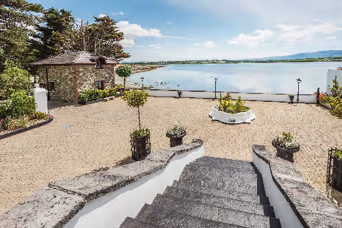 Luxurious Waterfront Georgian Manor House Restored and Fully Staffed 18 guests, photo 2