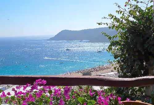 An Elegant Beachfront Luxury Retreat with Pool, Jacuzzi, 8 bedrooms, photo 3