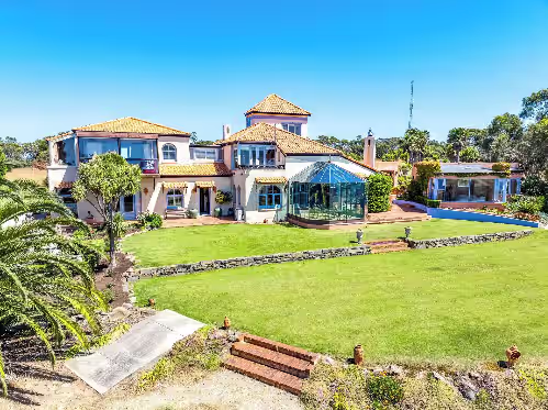 Front Lawn & Exterior at Casa Del Mar with the Best views in Encounter Bay