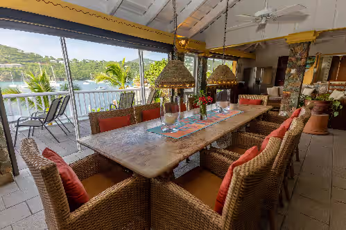 Outdoor dining at Beach Estate