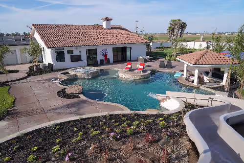 LUXURY ENTERTAINMENT OASIS, photo 5