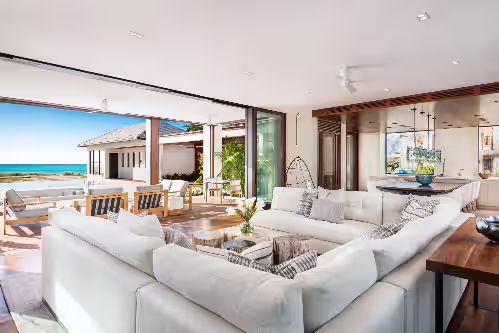 Modern beach house located on the exclusive Prince of Wales Drive, photo 4