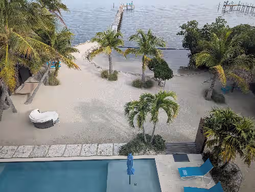 A Tropical Luxury Getaway, Your own private resort, photo 2