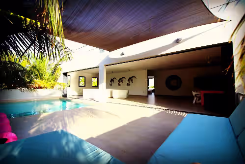 J E T S E T giant stylish Villa at Spanish Water Bay 11 BDR, 24/7 security, gym