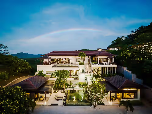 8 Bedroom Private Luxury Estate Overlooking Tamarindo Bay