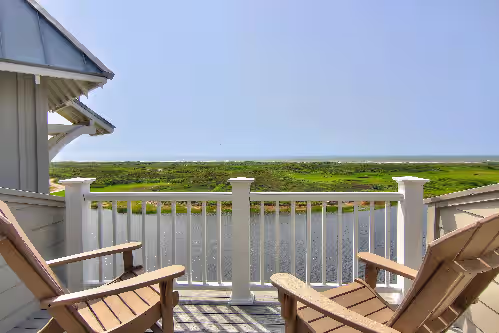 4th Floor - Beach View for 2! at LUXURY RETREAT-OCEAN VIEWS/BEACH ACCESS/POOL FREE FALL SUN WITH A FRI/SAT STAY