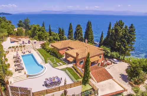 "LA VISTA E BELLA" SEAFRONT PRIVATE RESORT NEAR ACHILLEION PALACE ESTATE, photo 3