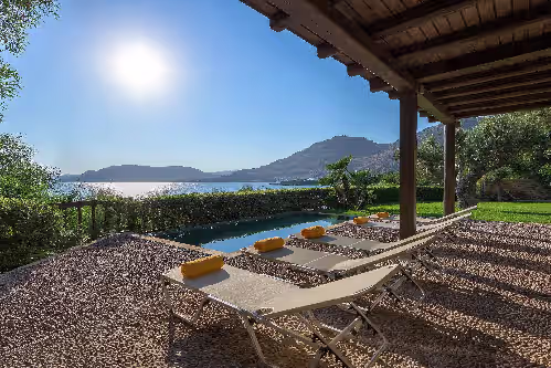 Beachfront Villa few steps away from a sandy beach, photo 3