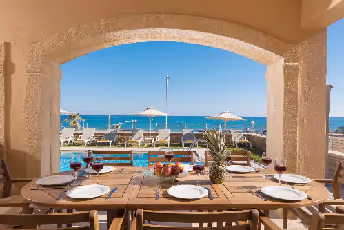 Irida beachfront Villa for 12 next to all amenities, photo 4
