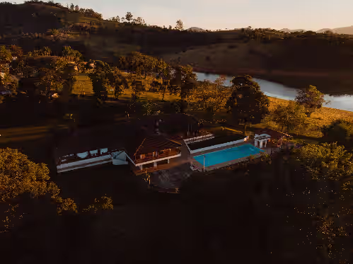 BEST HOUSE BY THE WATER