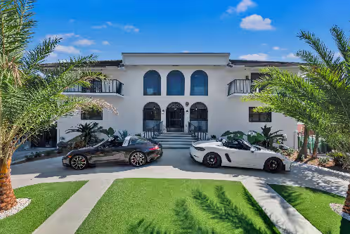 Villa Maya: 14k sq ft Estate w/pool, bball, pickle!