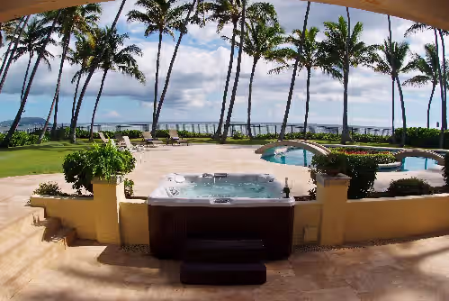 Beachfront, Kahala Mini Resort, w/2 pools, private tennis court, gated, A/C, photo 4