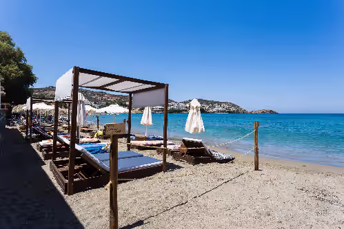 Beachfront villa with daily cleaning, sauna & gym: by etouri, photo 3
