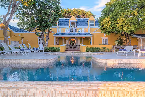 Private oceanfront estate with staff onsite and private beach for 2, photo 2