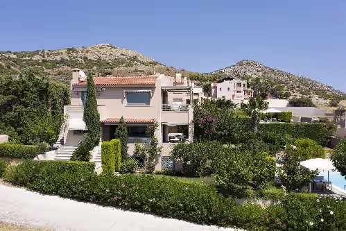 Villa for Your Dream Family Holidays in the Outskirts of Athens