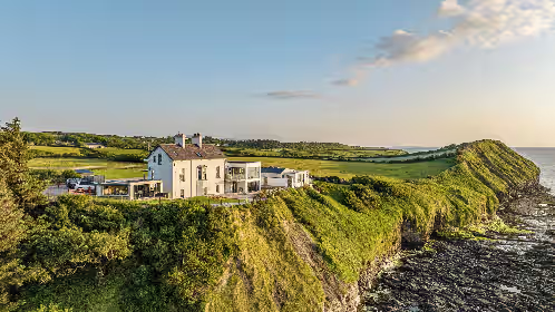 Cliff House & Lodge|Ocean View |Pizza Oven, Sports Pitch & Games Room |Sleeps 20, photo 2