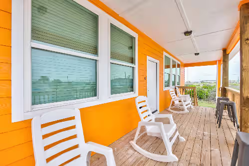 Terrace/patio at 2 Homes- Perfect location for large families or groups. Pool, Walk to BEACH