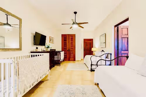 Bedroom 6 ( 2 trundle beds -4 twin mattresses) 40” tv , en-suite bathroom at Luxury Beachfront Villa, Rincon 8 bedrooms, 11