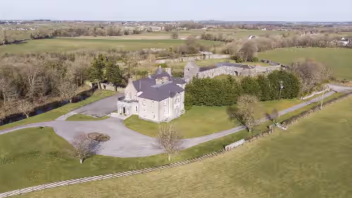 Historic Riverside Manor on 33 private acres, photo 3