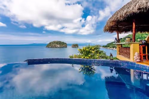 VILLA LOS ARCOS: 5 Star Oceanfront With Full Staff, photo 2