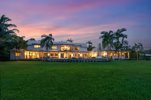The Jubilee Estate - Private Luxury Waterfront Estate 🌿 Step into the Jubilee Sanctuary.