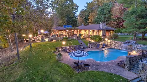 Hollow Brook Estate