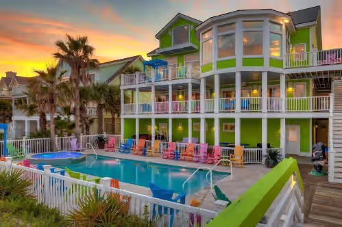 Casa Margarita ~Oceanfront, 10BD, Private Pool and hot tub, Elevator