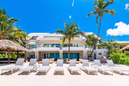 Seascape Villa: Rare 7 BDR on Seven Mile Beach w/ Cabanas, Private Pool & More, photo 2