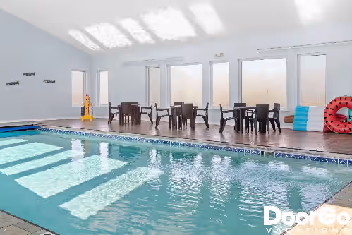 Country Estate! Pool, Game Room, Sauna