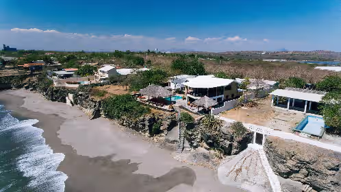 Resort Style Oceanfront Villa, photo 3