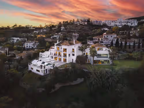 Villa Paraiso Alto | Ultimate Holiday Experience  Pool Gym Cinema Parking Golf