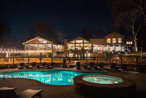 Ark on Lake Lanier Mansion for Corp Retreats and Family Reunions, sleeps 45