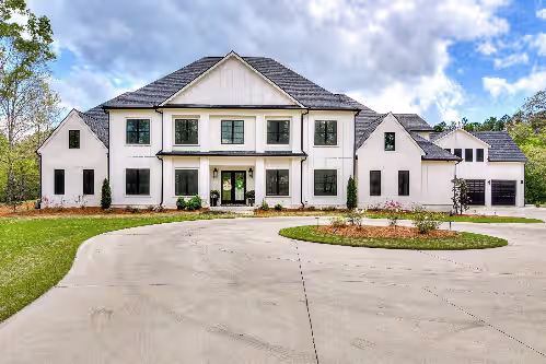 10 BR Executive Masters Retreat on Private, Secluded Lot. Tons of Amenities!